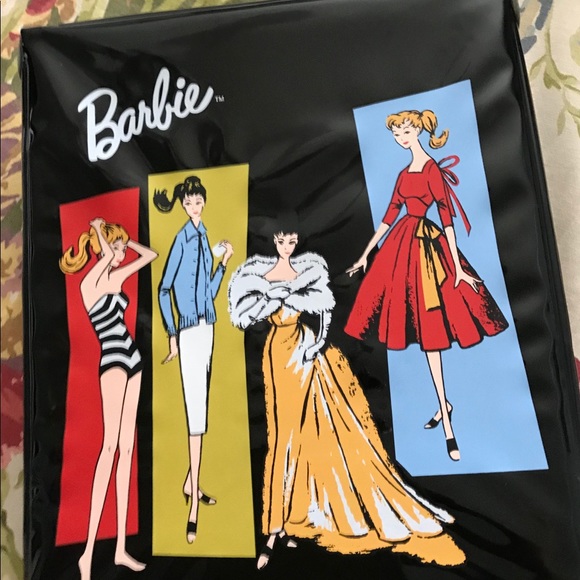Vintage Barbie Travel Case 2002 - Picture 2 of 5